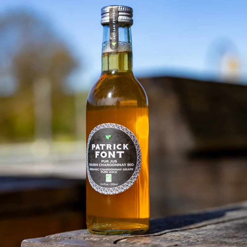 Bouteille de pur jus de raisin Chardonnay bio Patrick Font