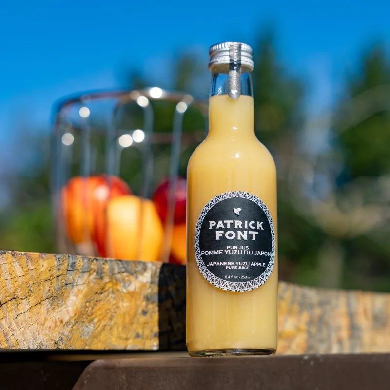 Bouteille de jus pomme et yuzu Patrick Font